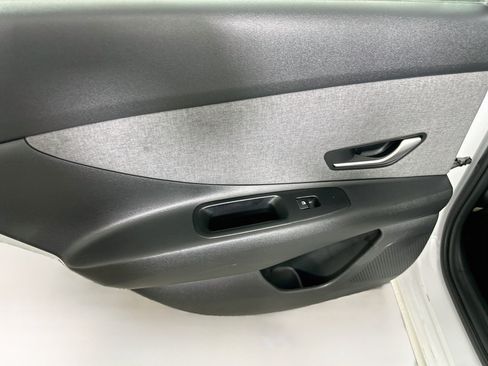 Used 2024 Hyundai Elantra Limited FWD image 26