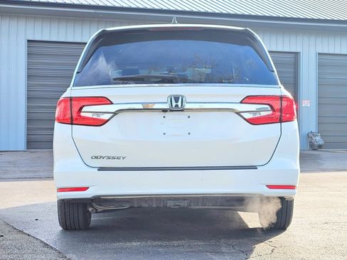 Used 2018 Honda Odyssey EX image 5
