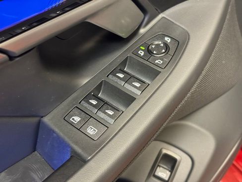 Used 2025 BMW M5 w/ Carbon Package AWD/4WD image 10