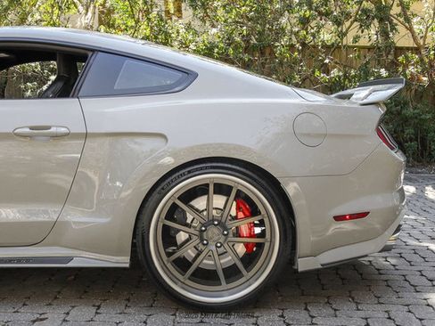 Used 2020 Ford Mustang Shelby GT500 w/ Technology Package image 5