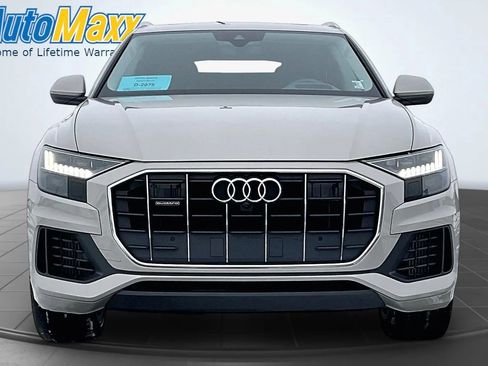 Used 2021 Audi Q8 Prestige w/ Prestige Package AWD/4WD image 2