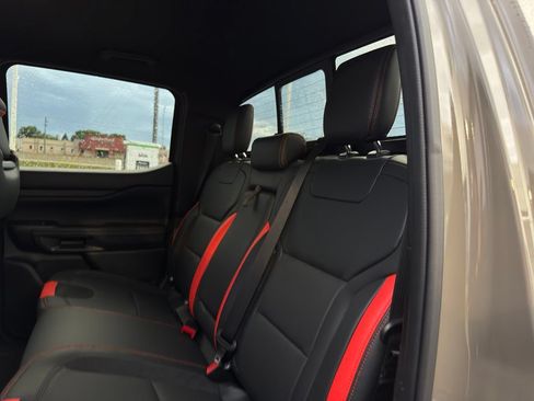 Used 2025 Ford Ranger Raptor AWD/4WD image 12