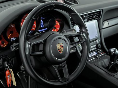 Used 2019 Porsche 911 GT3 RWD image 17