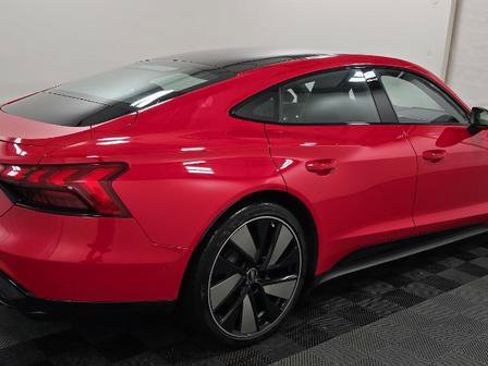 Used 2023 Audi e-tron GT Prestige w/ Prestige Package image 4