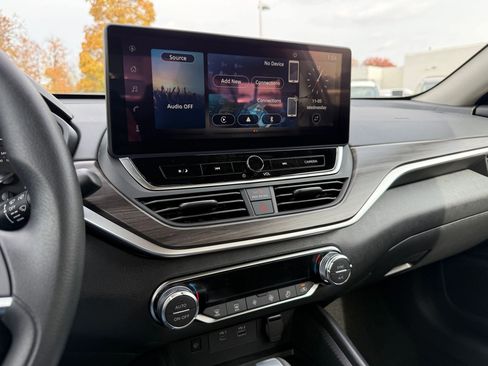 New 2025 Nissan Altima 2.5 SV w/ SV Special Edition Package image 13