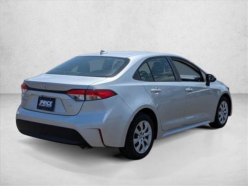 Used 2023 Toyota Corolla LE FWD image 5