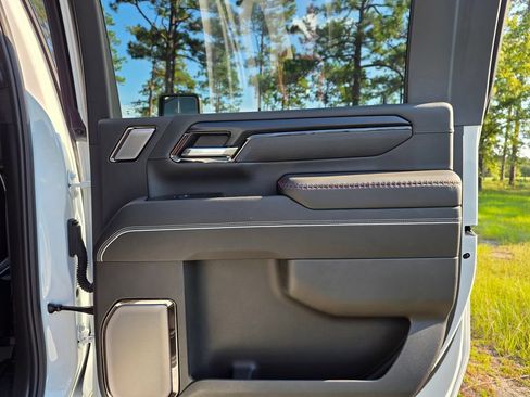 Used 2026 GMC Sierra 2500 AT4X AWD/4WD image 23