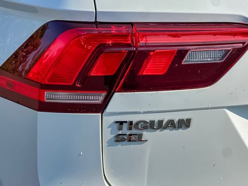 Used 2019 Volkswagen Tiguan SEL w/ 3rd Row Seat Package AWD/4WD image 40
