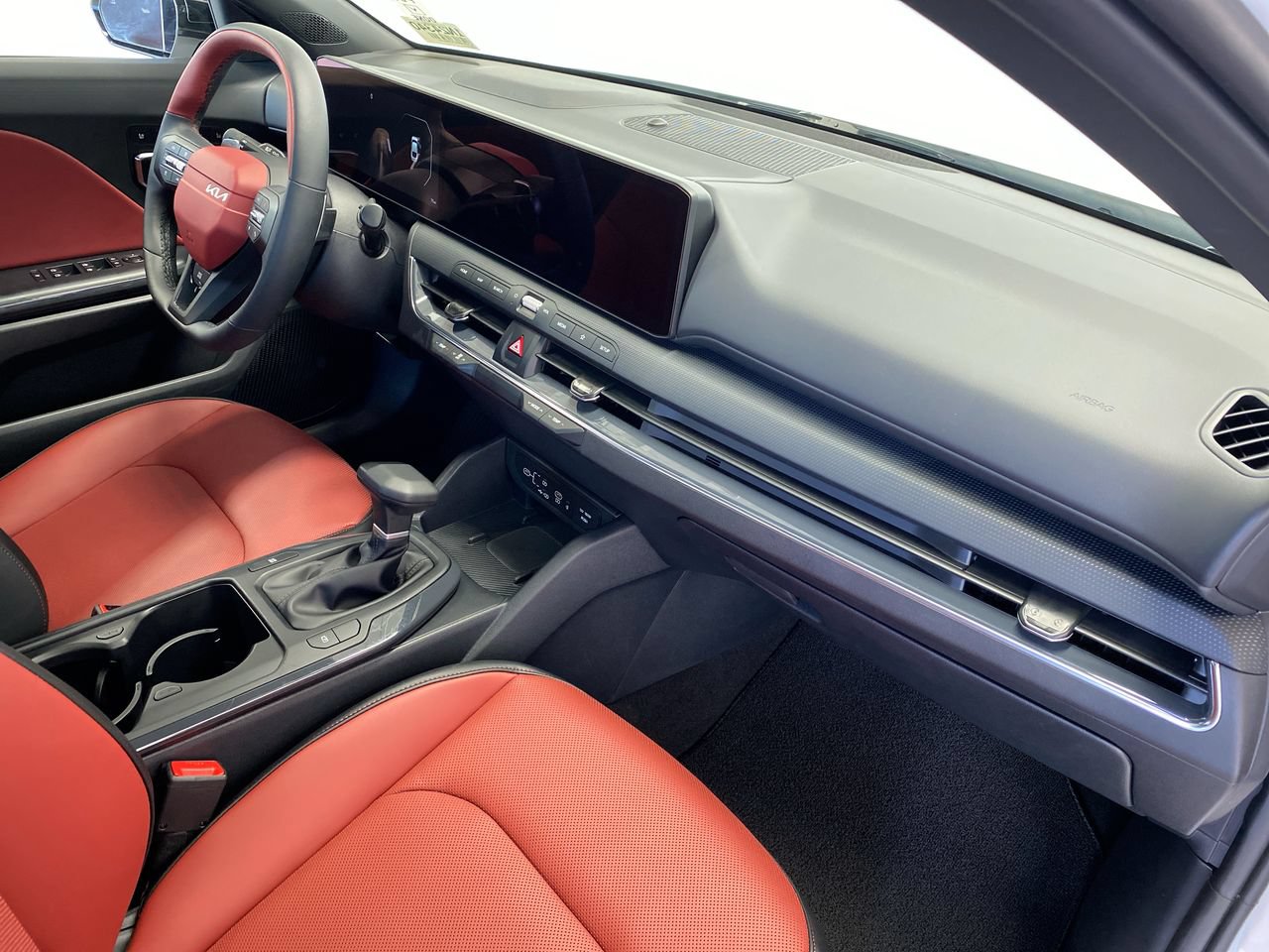 New 2026 Kia K4 GT-Line FWD image 31