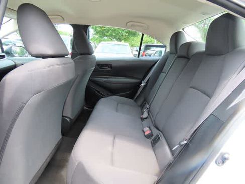 Used 2024 Toyota Corolla LE FWD image 13