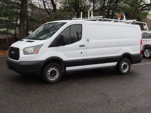 Used 2015 Ford Transit 250 130 Low Roof image 2