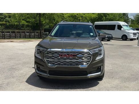 Certified 2023 GMC Terrain Denali AWD/4WD image 3