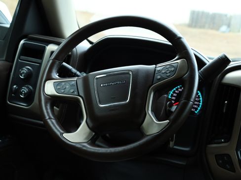Used 2017 GMC Sierra 1500 Denali image 8