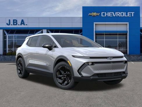 New 2026 Chevrolet Equinox EV LT w/ Comfort Package FWD image 7