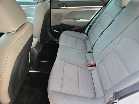 Used 2020 Hyundai Elantra SE FWD image 7