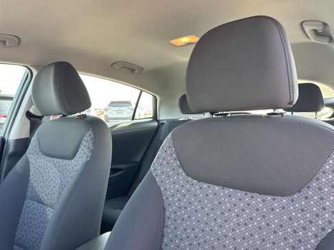 Used 2019 Hyundai Ioniq Plug-In Hybrid image 15