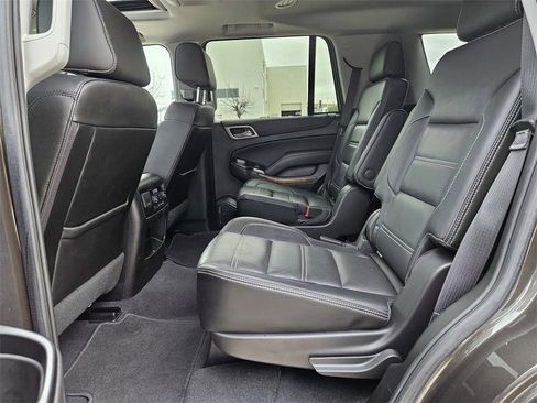 Used 2020 GMC Yukon Denali w/ Denali Premium Package image 14