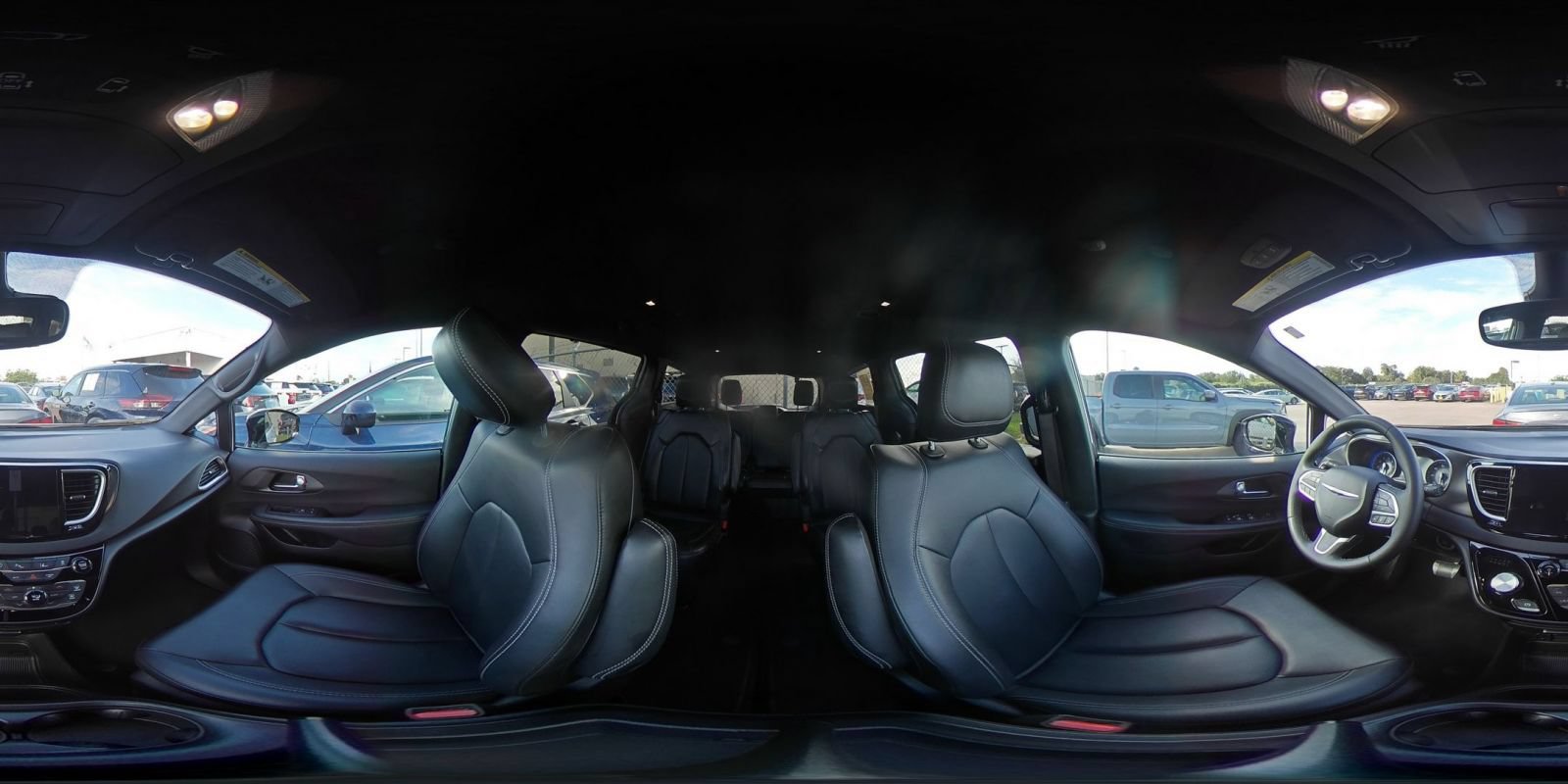 Used 2025 Chrysler Pacifica Select FWD image 44