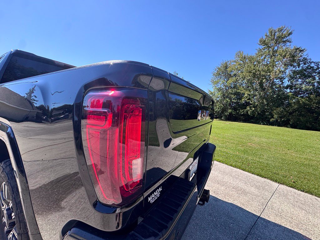 Used 2023 GMC Sierra 2500 AT4 w/ AT4 Premium Plus Package AWD/4WD image 27