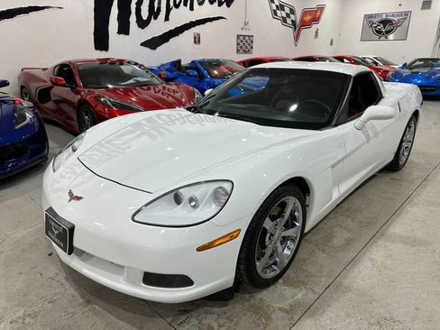 Used 2009 Chevrolet Corvette Coupe w/ Preferred Equipment Group image 22