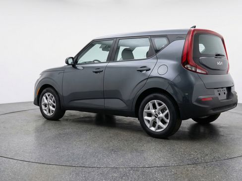 Used 2025 Kia Soul LX w/ LX Technology Package image 6