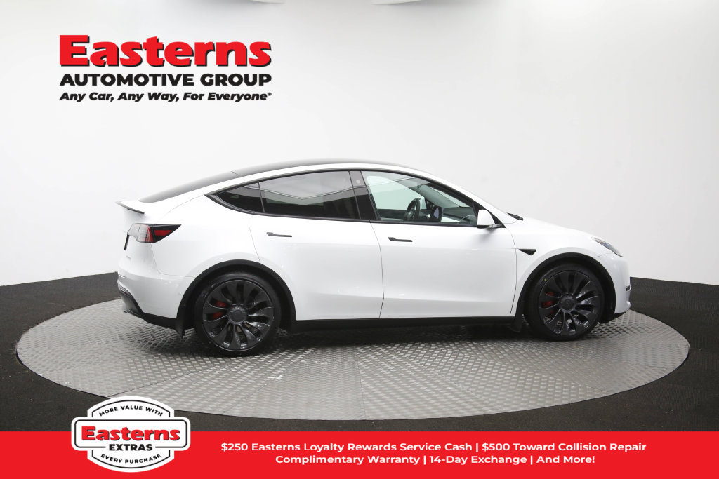 Used 2022 Tesla Model Y Performance AWD/4WD image 41