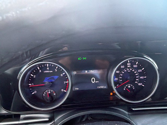 Used 2022 Kia Carnival EX FWD image 13