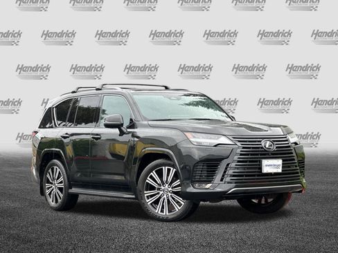 Used 2025 Lexus LX 600 4WD w/ Appearance Package image 2