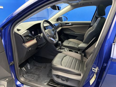 Used 2022 Volkswagen Taos SEL image 13