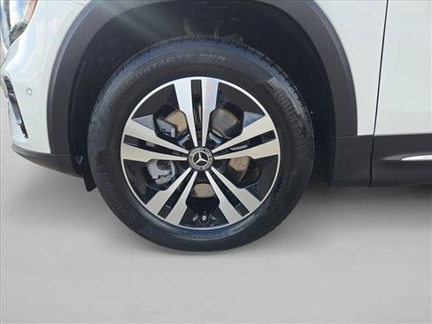 Certified 2025 Mercedes-Benz GLB 250 image 22