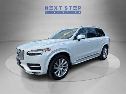 Used 2016 Volvo XC90 T6 Inscription w/ Vision Package image 3
