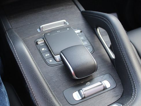 Used 2021 Mercedes-Benz GLS 450 4MATIC image 8