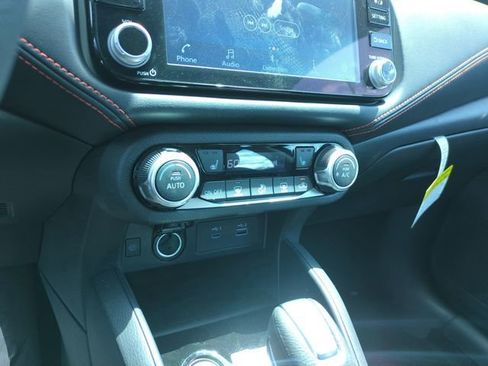 New 2025 Nissan Versa SR w/ Trunk Package image 17