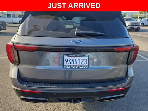 Used 2025 Ford Explorer ST-Line w/ Premium Package RWD image 7