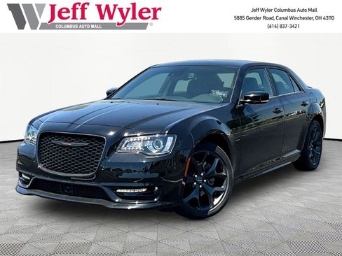 Used 2021 Chrysler 300 S w/ S Model Appearance Package RWD image 1