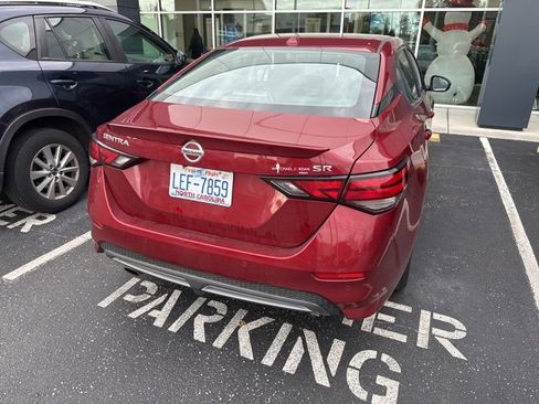 Used 2023 Nissan Sentra SR w/ SR Premium Package image 9