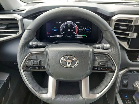 Certified 2024 Toyota Sequoia SR5 image 28