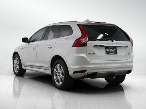Used 2016 Volvo XC60 T5 Premier w/ Protection Package image 3