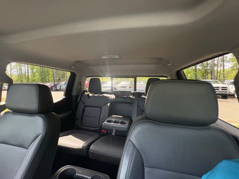 Used 2019 Chevrolet Silverado 1500 LT Trail Boss image 41