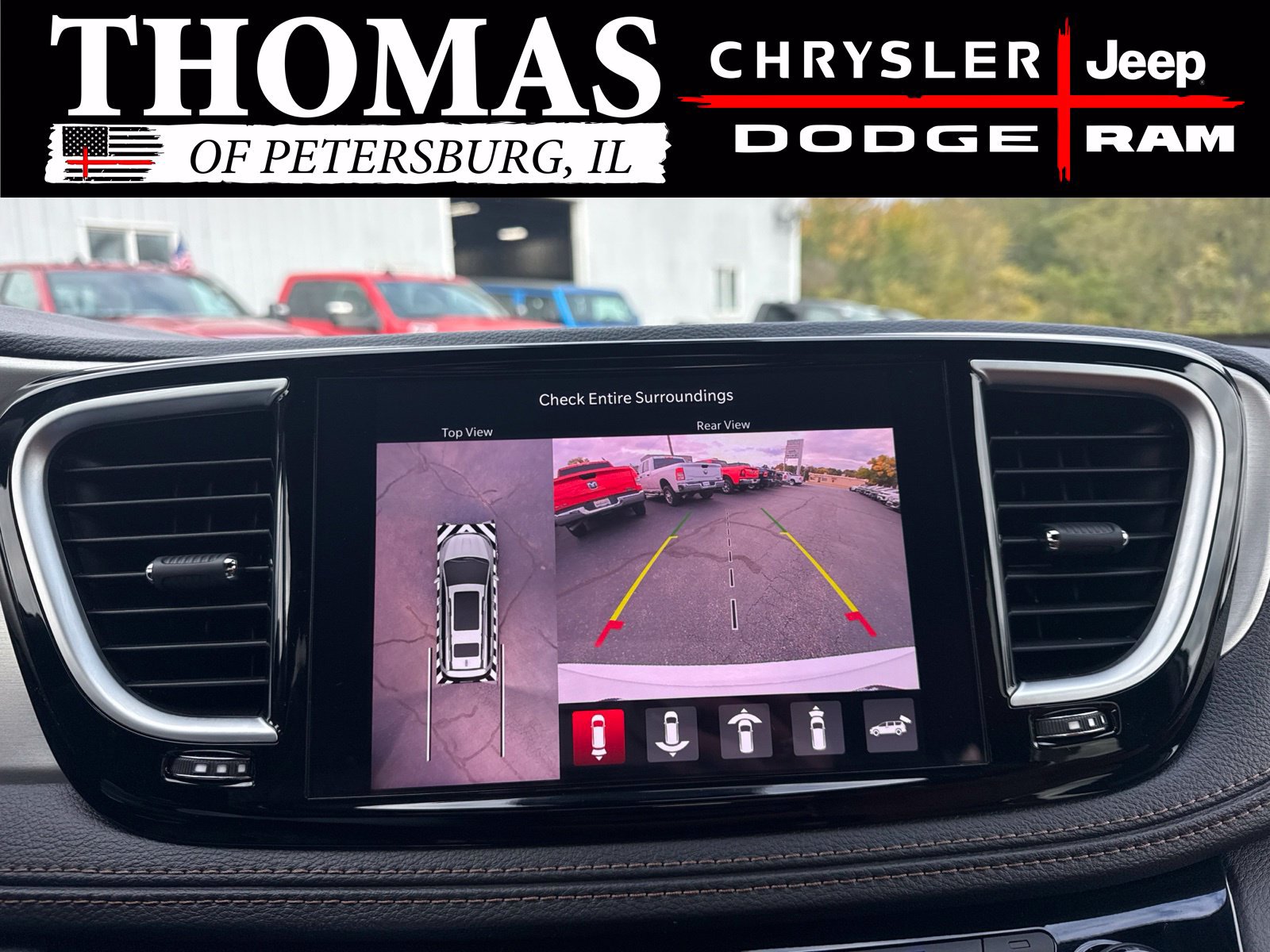 Used 2026 Chrysler Pacifica Pinnacle AWD/4WD image 19
