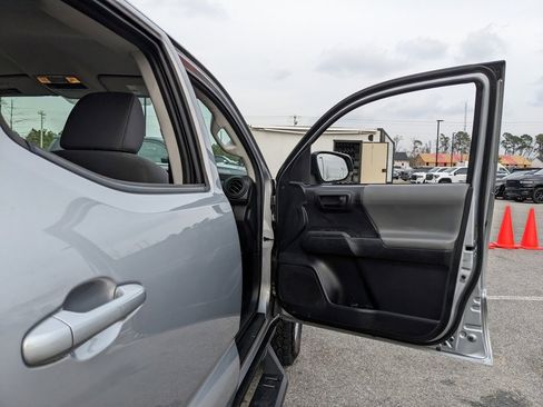 Used 2021 Toyota Tacoma SR image 50
