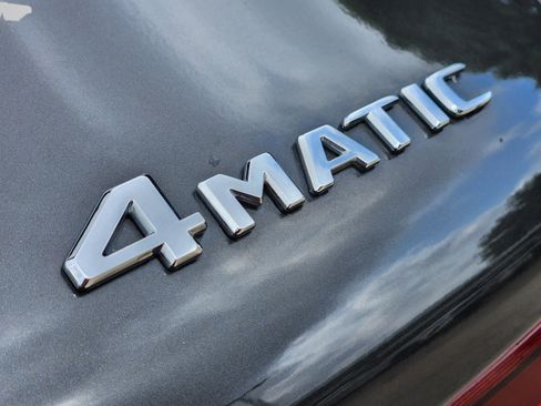 Used 2020 Mercedes-Benz GLC 300 4MATIC image 28