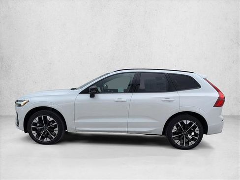 New 2026 Volvo XC60 B5 Plus w/ Climate Package image 9