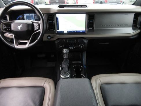 Certified 2024 Ford Bronco Wildtrak AWD/4WD image 21