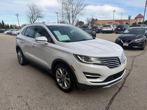 Used 2018 Lincoln MKC Select w/ Select Plus Package image 3