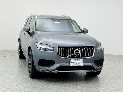 Used 2020 Volvo XC90 T6 Momentum w/ Protection Package image 2