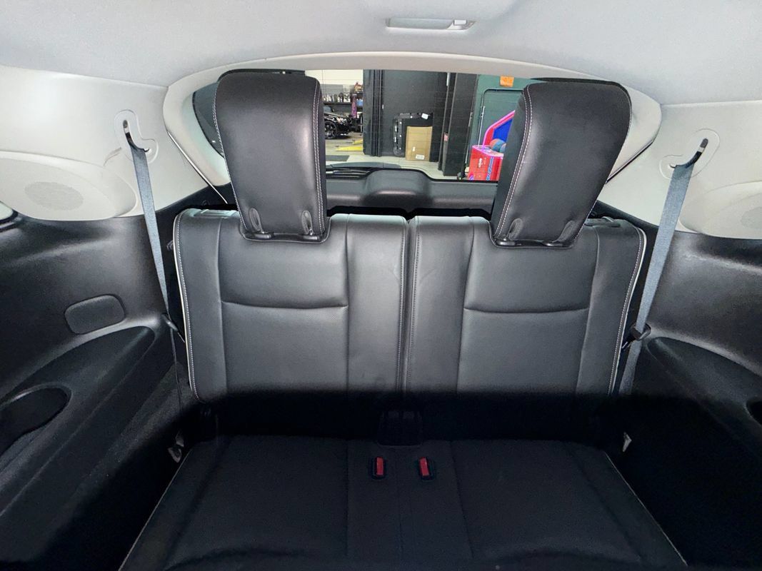 Used 2018 INFINITI QX60 Luxe w/ Premium Plus Package AWD/4WD image 38