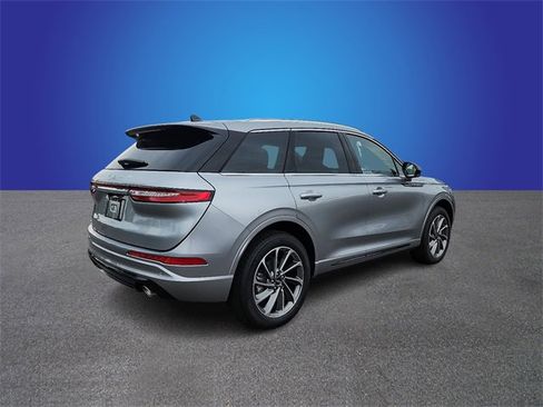 New 2024 Lincoln Corsair Grand Touring image 3