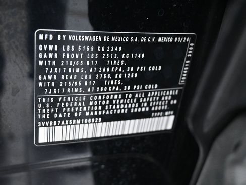 Used 2024 Volkswagen Tiguan S image 14