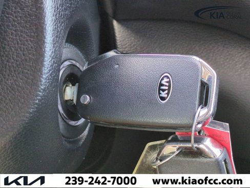 Certified 2022 Kia Soul LX image 25